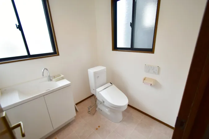 2Fトイレ＋洗面台