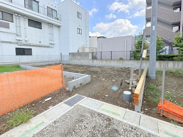 川口市上青木1丁目 新築戸建 外観