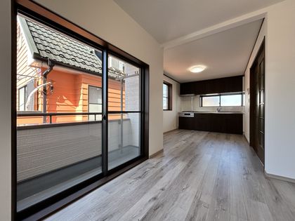 蕨市塚越3丁目 戸建 リビング