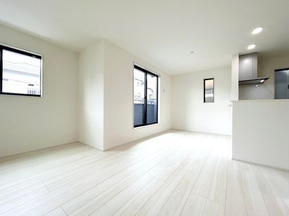 川口市芝富士1丁目 新築戸建 リビング