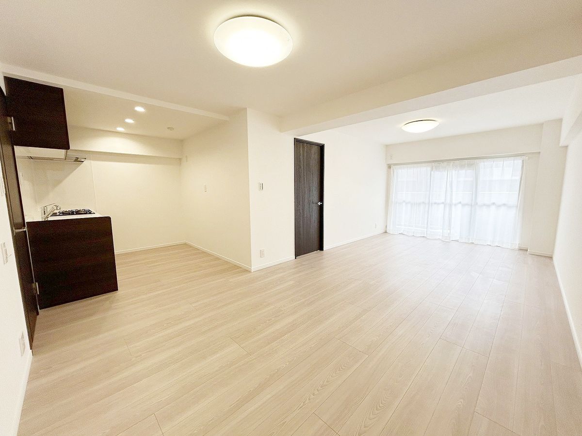 サンライフ根岸 リビング リビング