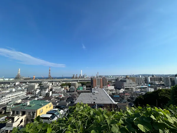 【眺望】目の前に広がる広大な景色を見ながら、ホッと一息つくことができます。慌ただしい日々の活力になってくれそうです。