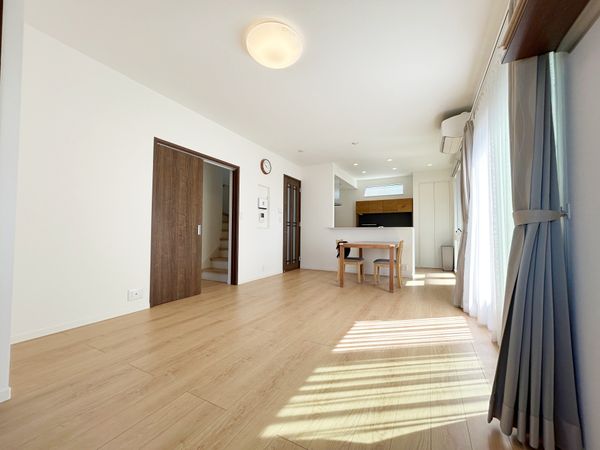 保土ケ谷区峰岡町1丁目(戸建) リビング 保土ケ谷区峰岡町1丁目(戸建) リビング