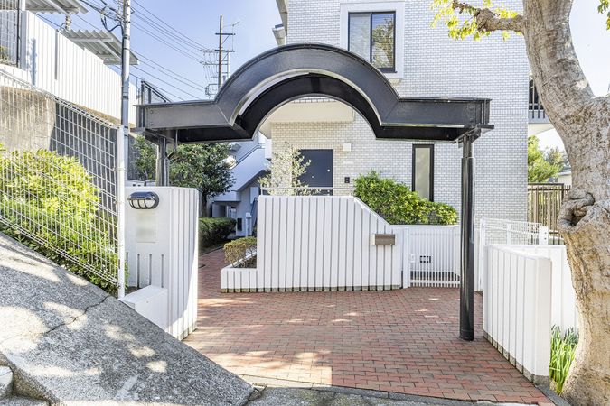 パーク・ハイム南山手壱号棟 エントランス