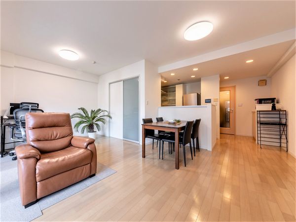 ミオカステーロ横濱関内 リビング