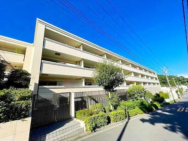 コスモ横浜本牧シーサイドテラス 外観