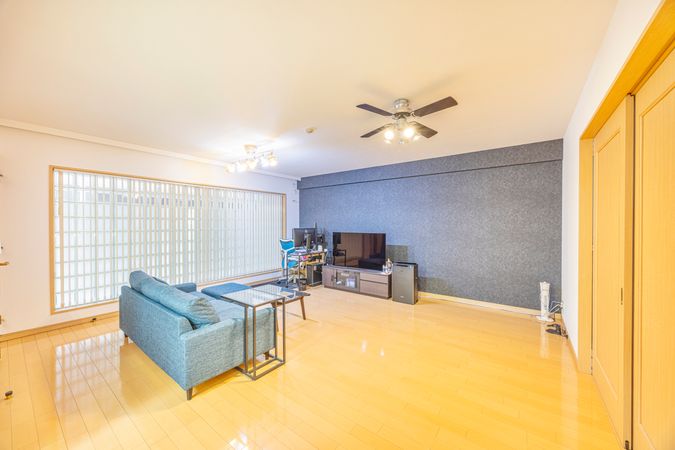 リリファ横濱山下町 リビング リリファ横濱山下町 リビング