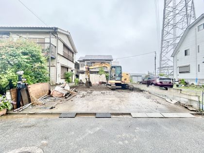 足立区西伊興4丁目 新築戸建 前面道路含む外観