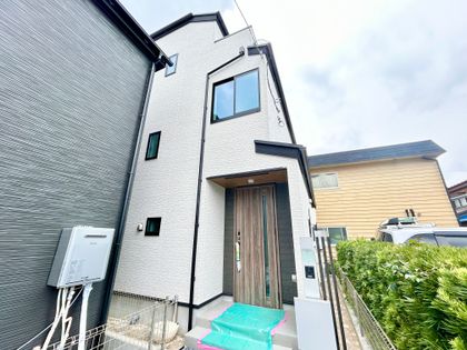 足立区西保木間1丁目 新築戸建 3号棟 玄関
