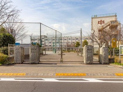 足立区立第十中学校（約1130ｍ）