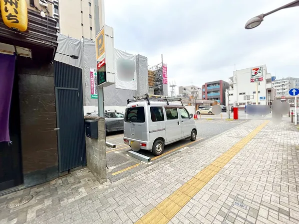 　〇 現地写真（現況：駐車場および隣接地に賃貸中）令和7年7月撮影　○ 横浜線・相模線・京王相模原線　「橋本」駅　徒歩４分の好立地