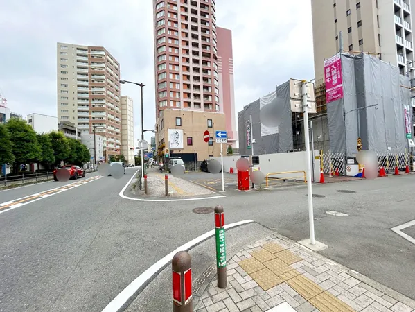 　〇 現地写真（現況：駐車場および隣接地に賃貸中）　令和7年7月撮影　○ 横浜線・相模線・京王相模原線　「橋本」駅　徒歩４分の好立地