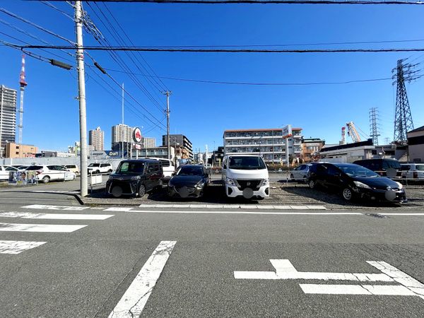 緑区西橋本2丁目 土地 前面道路含む外観