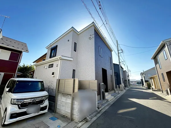 令和4年築の築浅戸建