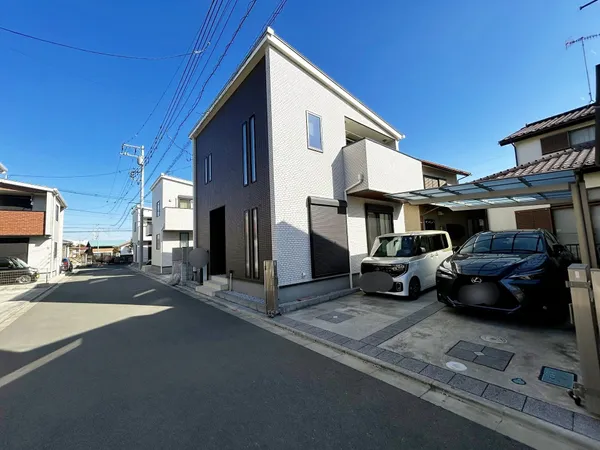令和4年築の築浅戸建