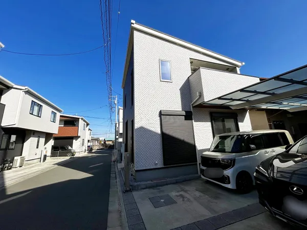 令和4年築の築浅戸建
