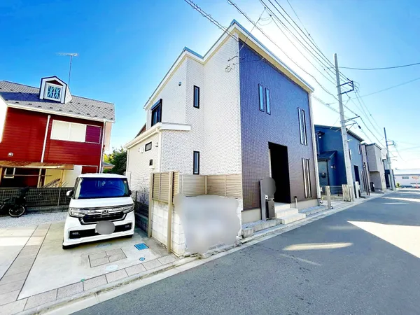 令和4年築の築浅戸建