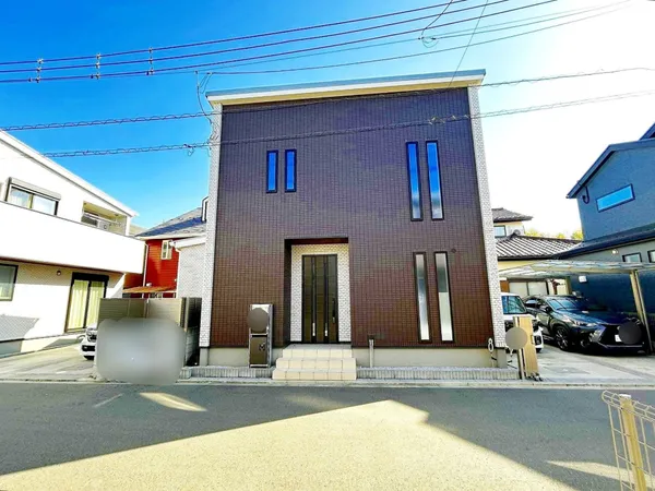令和4年築の築浅戸建