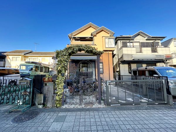 緑区大山町 戸建 前面道路含む外観 緑区大山町 戸建 前面道路含む外観