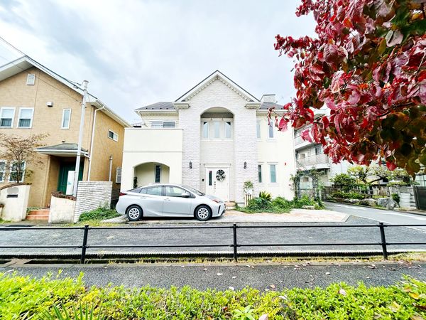 南区旭町 戸建 前面道路含む外観 前面道路含む外観