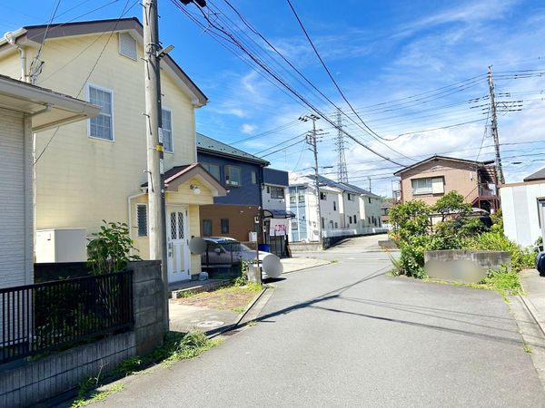 町田市小山町 戸建 前面道路含む外観