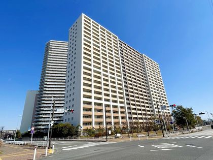 ミッドオアシスタワーズ レジデンス棟 外観