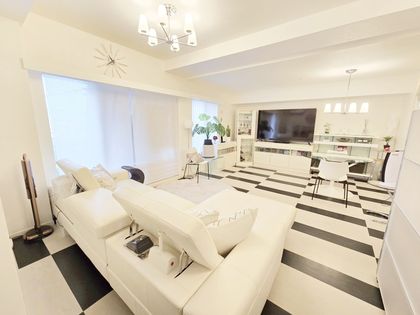 オラリオンサイト 三番館 リビング