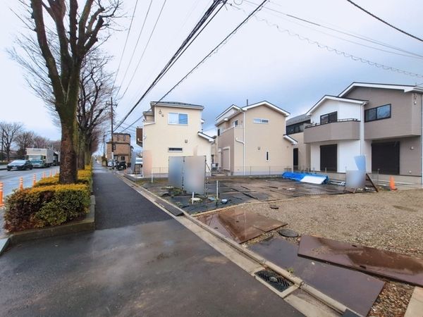 さいたま市桜区大字下大久保 4号棟 前面道路含む外観 さいたま市桜区大字下大久保 4号棟 前面道路含む外観