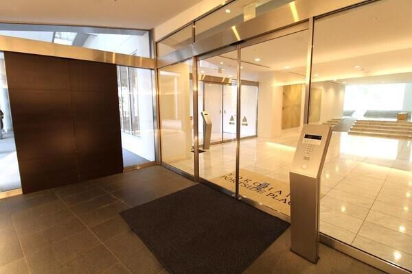 横浜ポートサイドプレイス エントランス