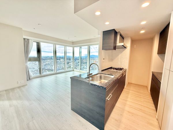 リビオタワー羽沢横浜国大 リビング