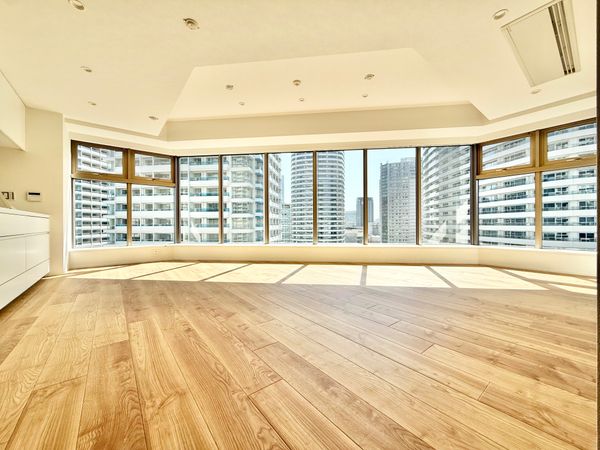 Brillia Grandeみなとみらい パークフロントタワー リビング