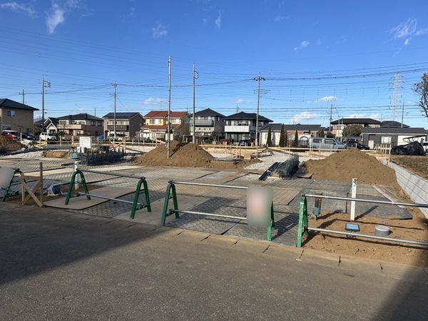 土浦市木田余東台4丁目 新築戸建 3号棟 前面道路含む外観 土浦市木田余東台4丁目 新築戸建 3号棟 前面道路含む外観