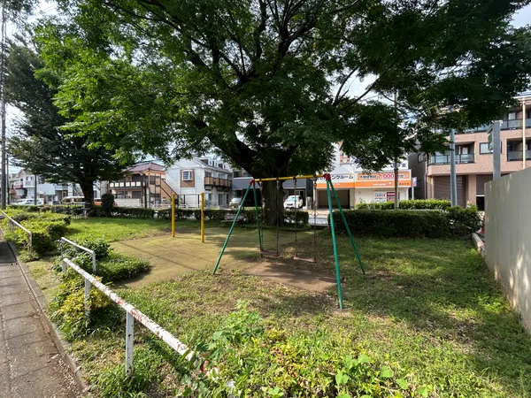 前面の公園