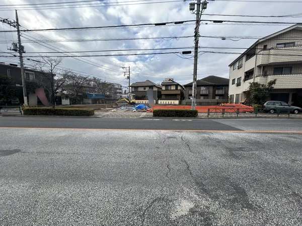 前面道路含む土地