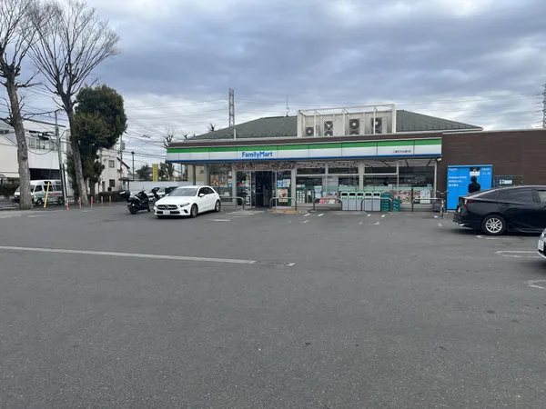 徒歩2分。