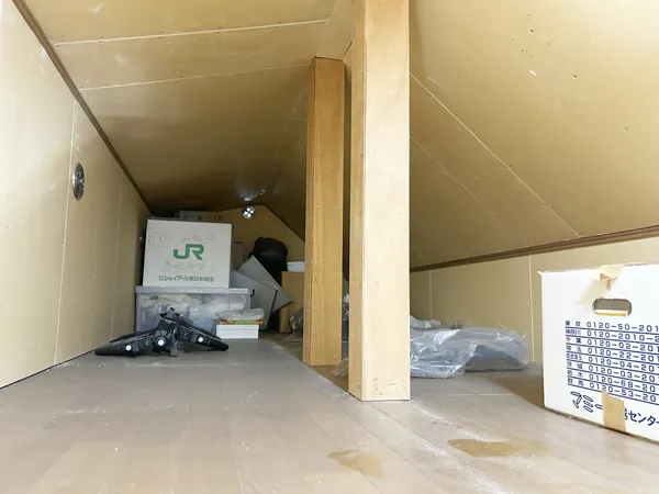 小屋裏収納
