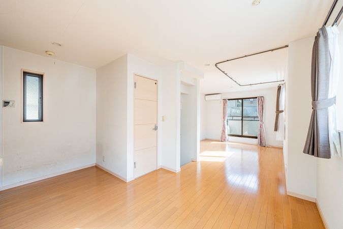 三鷹市井口1丁目 戸建 リビング