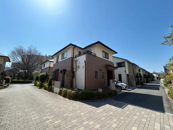 北東角地の立地