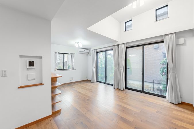 西東京市谷戸町2丁目 戸建 リビング