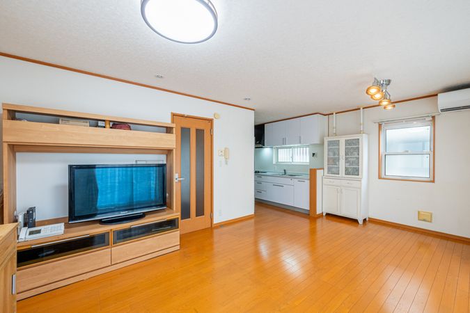 三鷹市井口4丁目 戸建 リビング 三鷹市井口4丁目 戸建 リビング