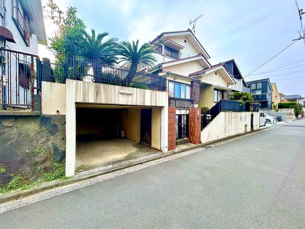 南区永田台 土地 前面道路含む外観 南区永田台 土地 前面道路含む外観