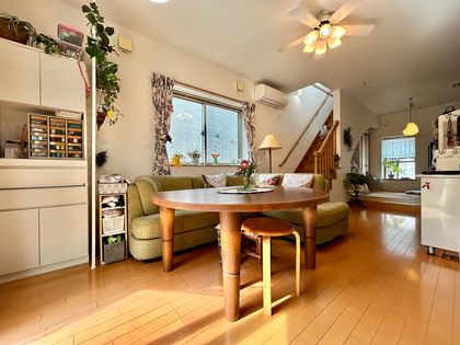 横浜市保土ヶ谷区星川3丁目 戸建 リビング