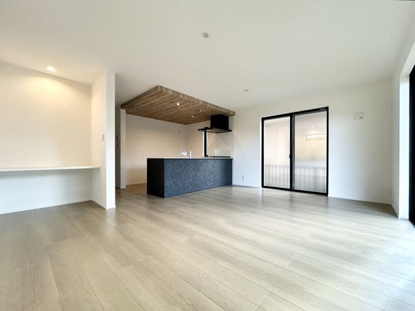 保土ケ谷区仏向町 新築戸建 1号棟 リビング