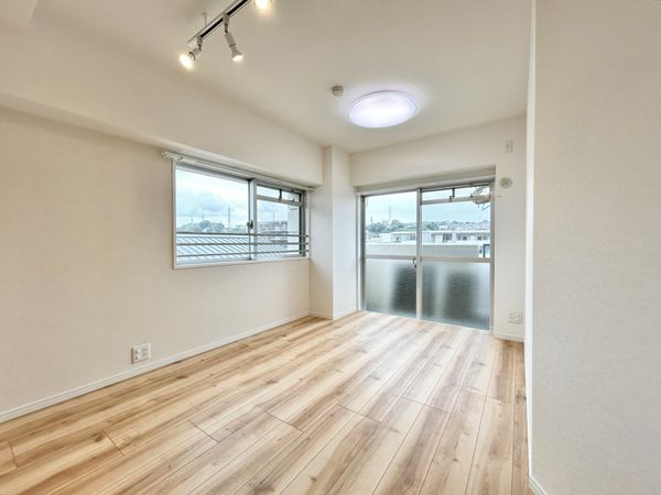 上星川ダイカンプラザⅡ号館 リビング 上星川ダイカンプラザⅡ号館 リビング