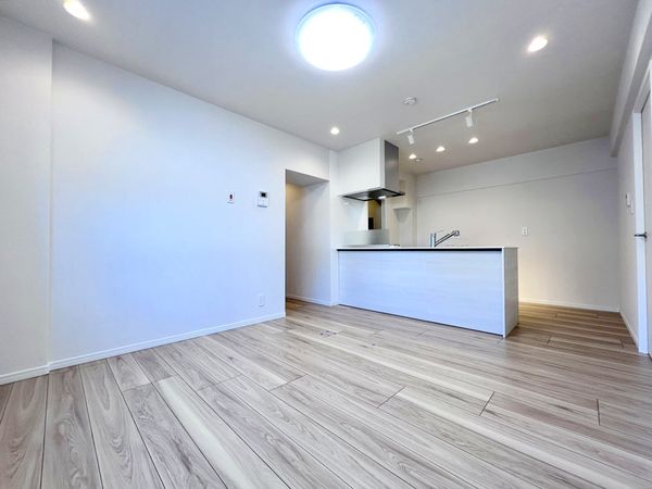 エクセレンス天王町 リビング エクセレンス天王町 リビング