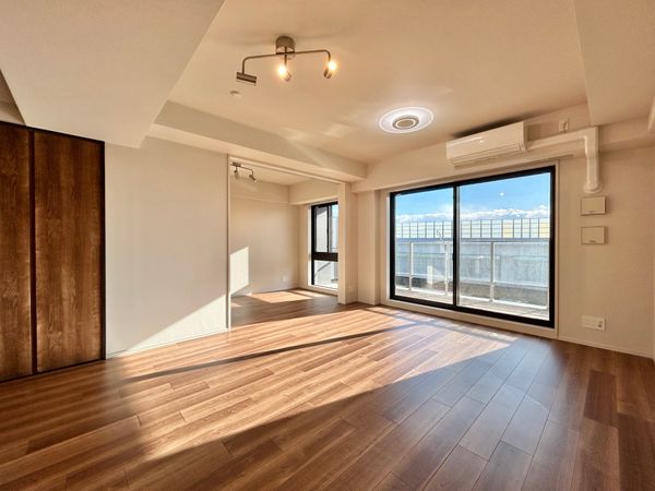 レーベン横浜山手ONE WARD COURT リビング