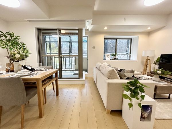 サザンヒルズ竹山 5番館 リビング サザンヒルズ竹山 5番館 リビング