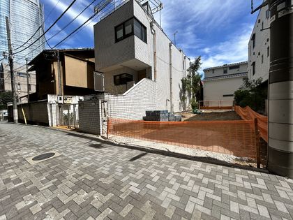 西麻布3丁目土地 前面道路含む外観
