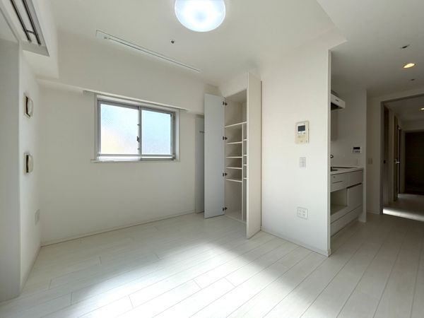 ライオンズアイル赤坂 リビング