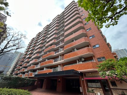 シャンボール三田 外観